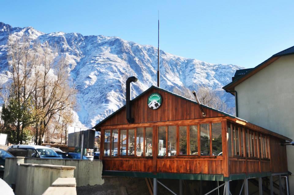 Hotel Stepantsminda Kazbegi Bagian luar foto