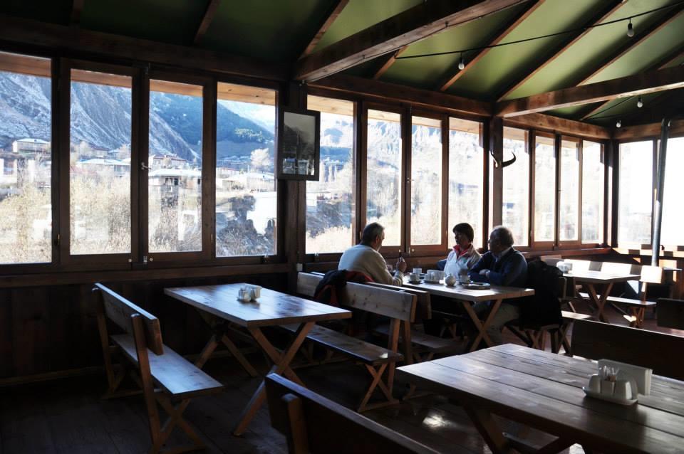 Hotel Stepantsminda Kazbegi Bagian luar foto