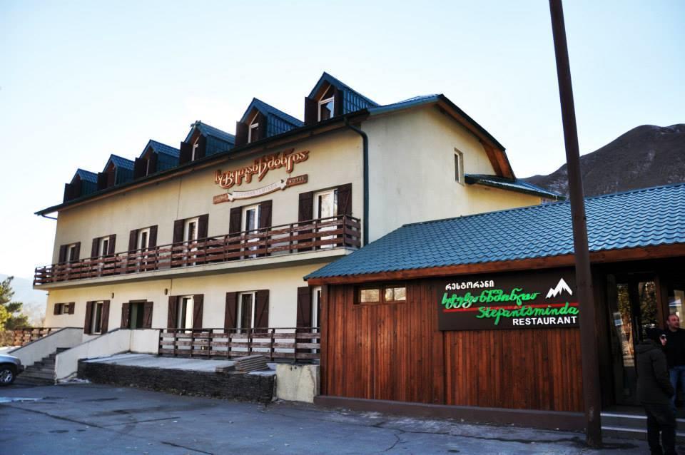 Hotel Stepantsminda Kazbegi Bagian luar foto