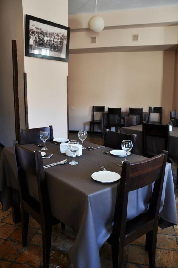Hotel Stepantsminda Kazbegi Bagian luar foto