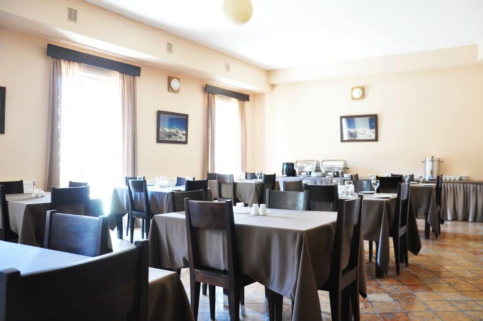 Hotel Stepantsminda Kazbegi Bagian luar foto