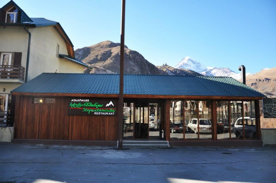 Hotel Stepantsminda Kazbegi Bagian luar foto
