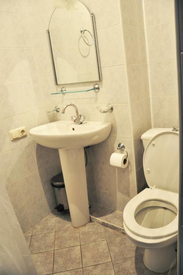 Hotel Stepantsminda Kazbegi Bagian luar foto